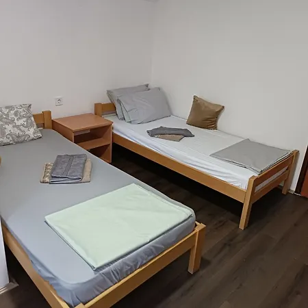 Prenociste Lipov Lad Negotin