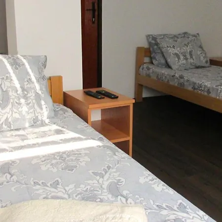 Δωμάτια σε οικογενειακή κατοικία Prenociste Lipov Lad Νεγκοτίν