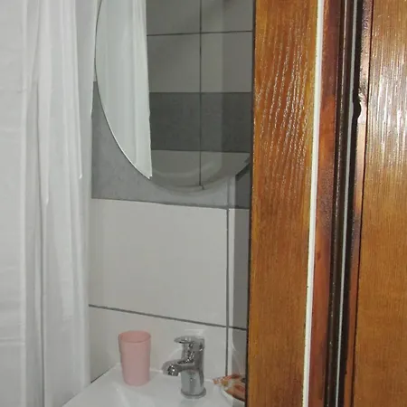 Ostanak kod kuće Prenociste Lipov Lad Negotin